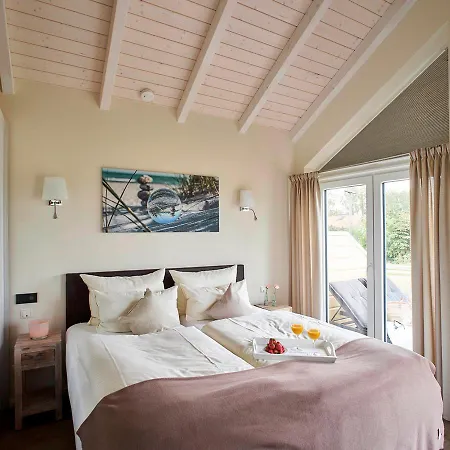 Nyaraló Luxuswellnesshaus Krabbe *
