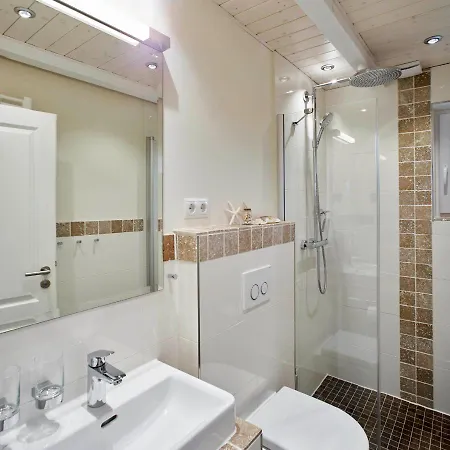 Dom wakacyjny Luxuswellnesshaus Krabbe *